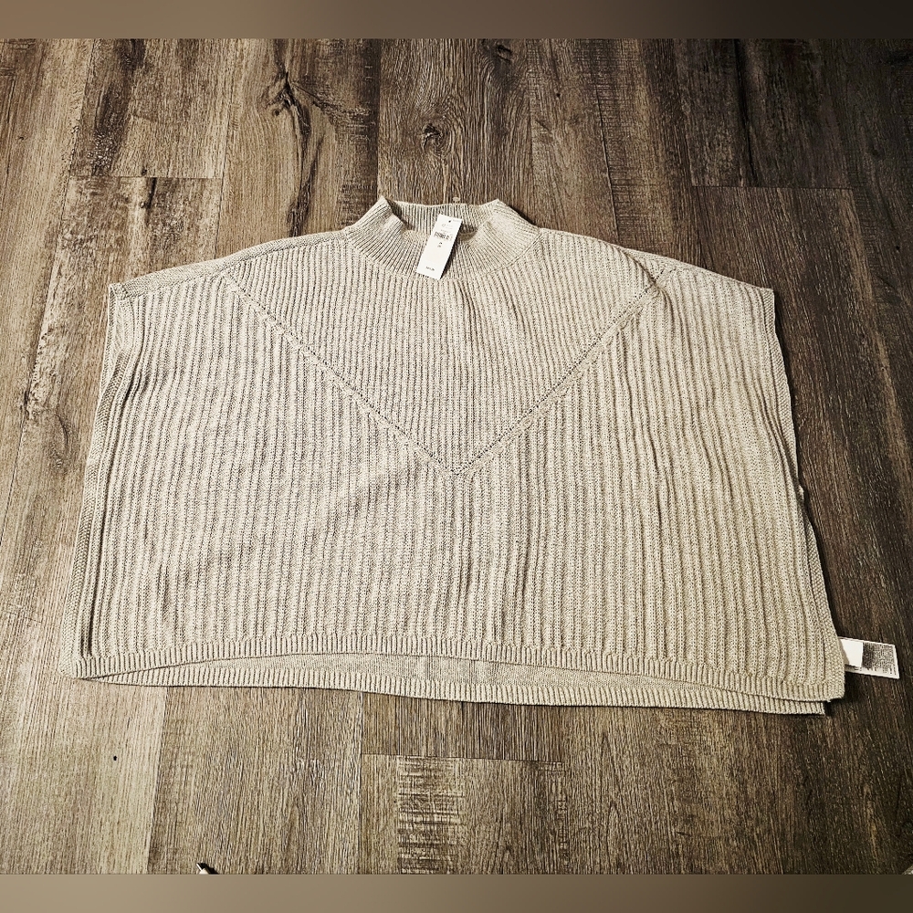 GAP kids Girls Sizs 8 Gray Cable Knit Ribbed Poncho Sweater